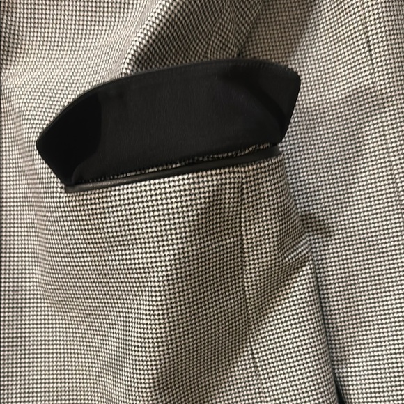 Express Blazer - Picture 5 of 9